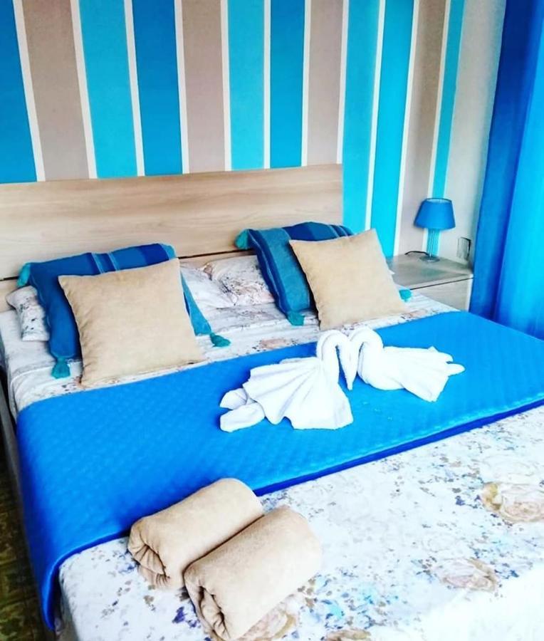 Centro Azzurro Villa Иглесиас Екстериор снимка