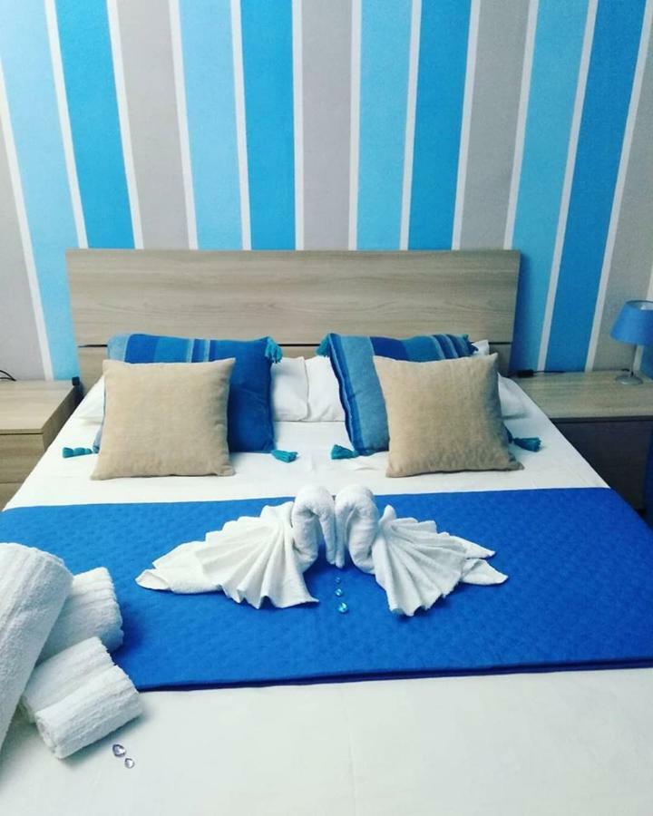Centro Azzurro Villa Иглесиас Екстериор снимка